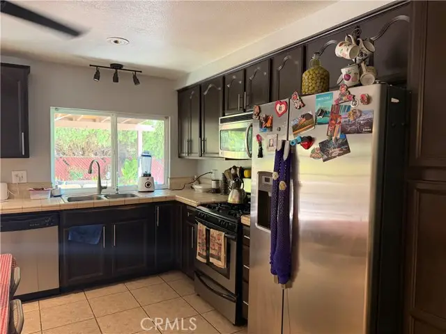 223 Glenmont Court, Hemet, CA 92544 - #3