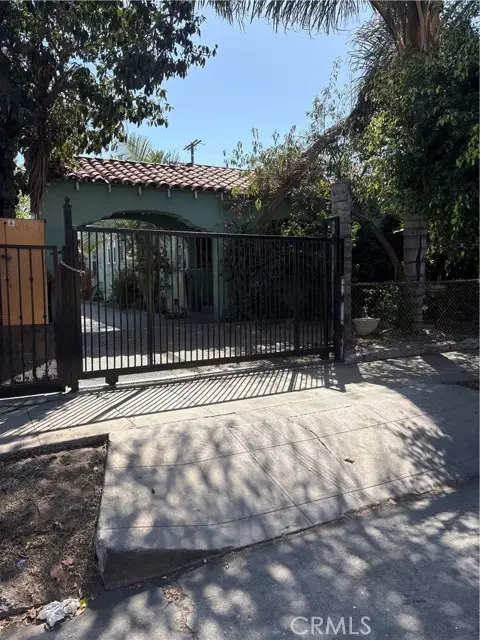 450 70th, Los Angeles, CA 90003