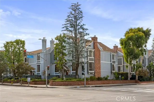 18100 Burbank  #14, Tarzana, CA 91356 - #1