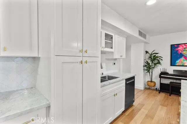 10501 Wilshire  #2212, Los Angeles, CA 90024 - #3