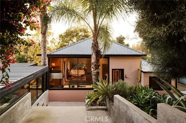 2111 Wollam St, Los Angeles, CA 90065