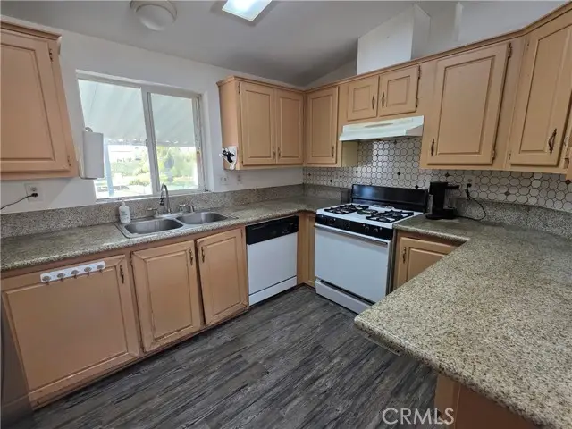 17700 WESTERN Avenue  #1, Gardena, CA 90248 - Image #3