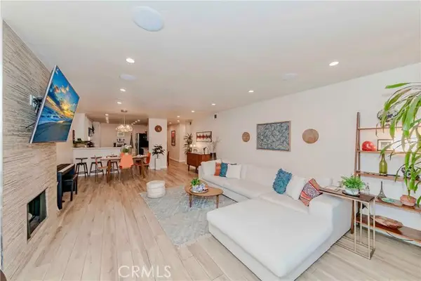 1940 Highland Avenue  #66, Los Angeles, CA 90068