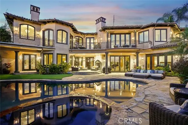 215 Poinsettia Avenue, Manhattan Beach, CA 90266