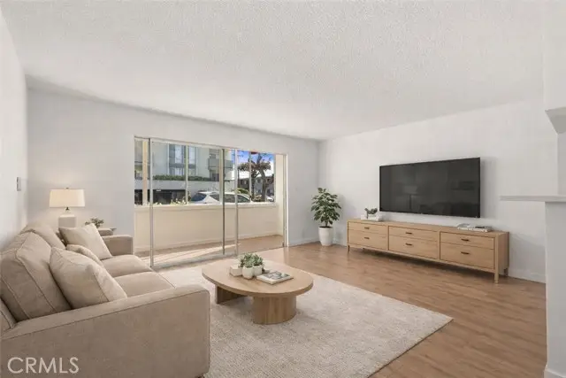 805 Glenway  #105, Inglewood, CA 90302 - Image #3