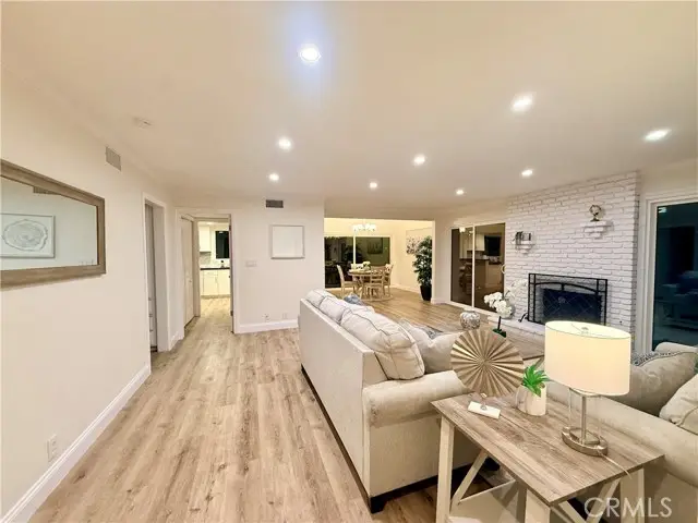 912 11th  #4, San Pedro, CA 90731 - Image #2