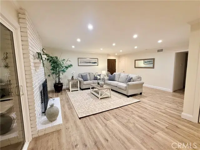 912 11th  #4, San Pedro, CA 90731 - Image #3