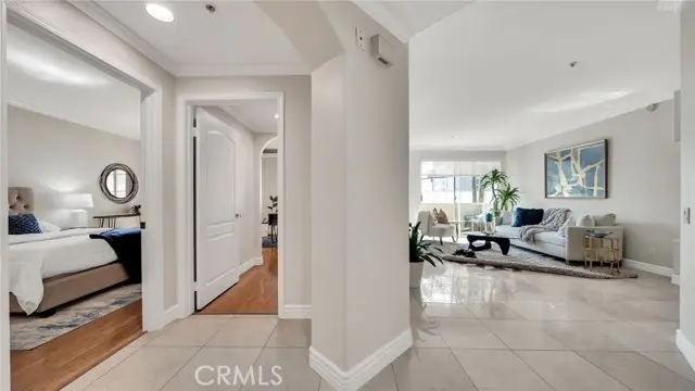 7218 Hillside Avenue  #202, Los Angeles, CA 90046 - #1