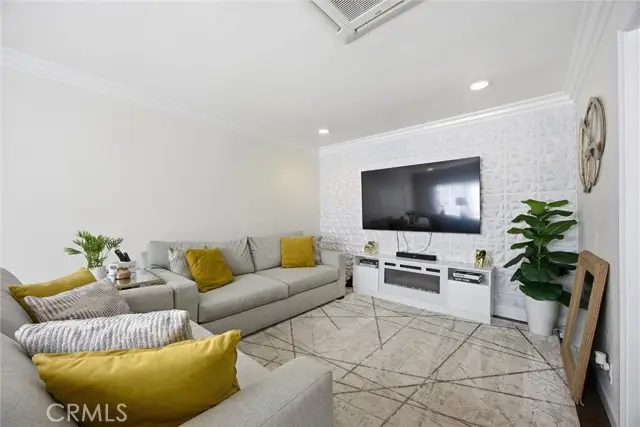 2007 Thurman Avenue, Los Angeles, CA 90016 - #2