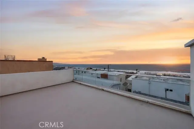 2215 Alma, Manhattan Beach, CA 90266 - #3
