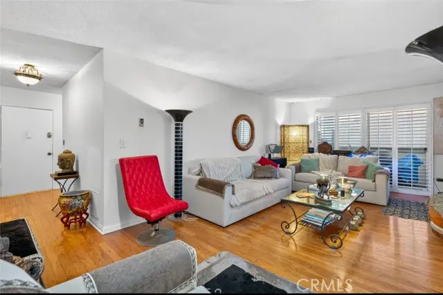 5376 Fairview Boulevard  #209, Los Angeles, CA 90056 - #3