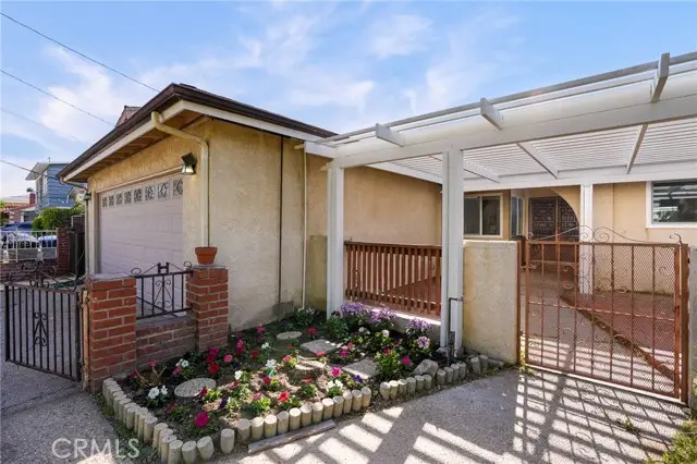 11925 Truro Avenue, Hawthorne, CA 90250 - #1