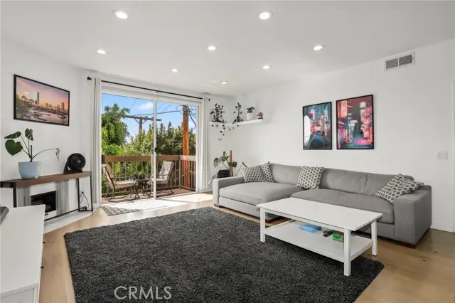 2263 Fox Hills Drive  #203, Los Angeles, CA 90064 - #2