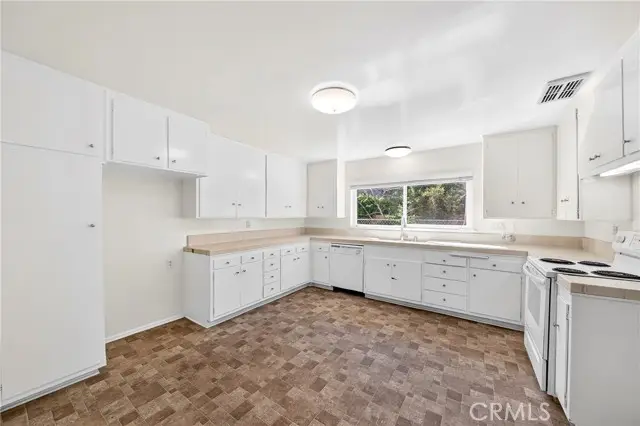 1745 Maple Avenue  #59, Torrance, CA 90503 - #3