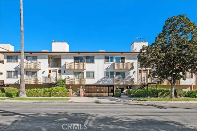 14005 Milbank Street  #7, Sherman Oaks, CA 91423 - #2