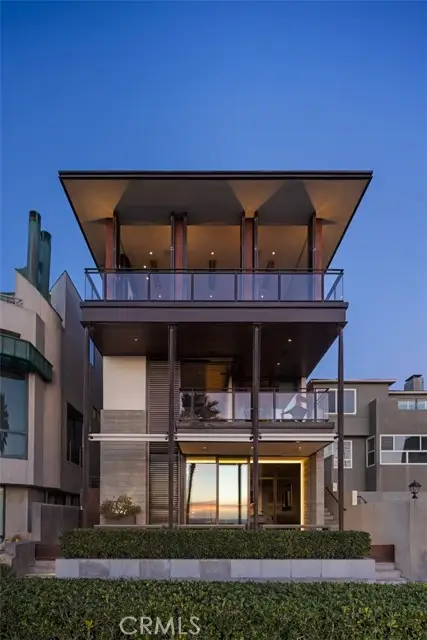 3216 The Strand, Manhattan Beach, CA 90266 - #2