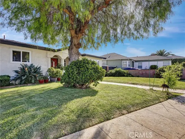 812 Athens, Los Angeles, CA 90044 - #3