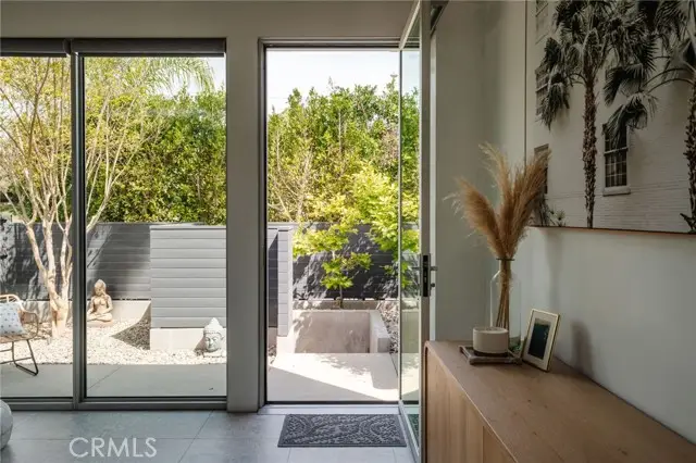 664 Rosecrans Avenue, Manhattan Beach, CA 90266 - #3