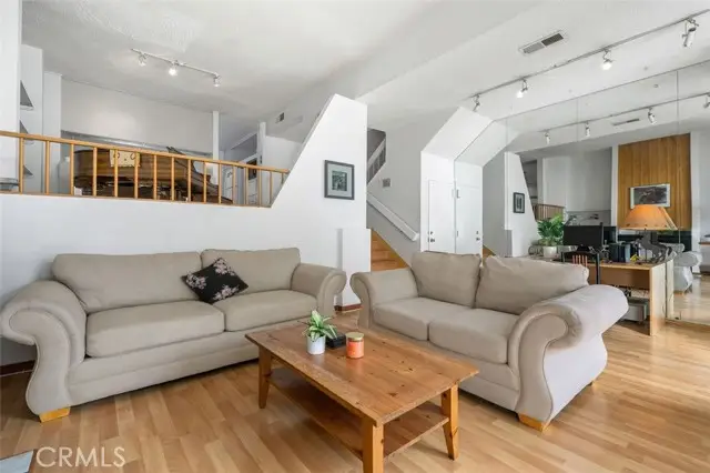 4916 McConnell Avenue, Los Angeles, CA 90066 - #2