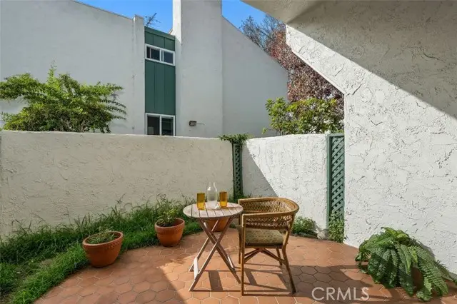 4916 McConnell Avenue, Los Angeles, CA 90066 - #3