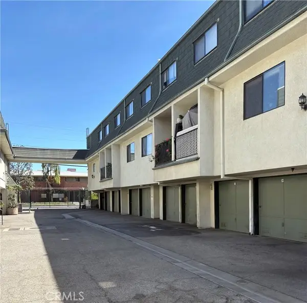 9047 Langdon Avenue  #38, North Hills, CA 91343