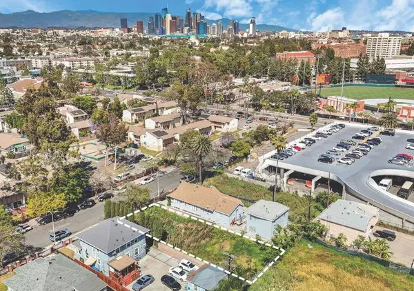 1146 35th, Los Angeles, CA 90007