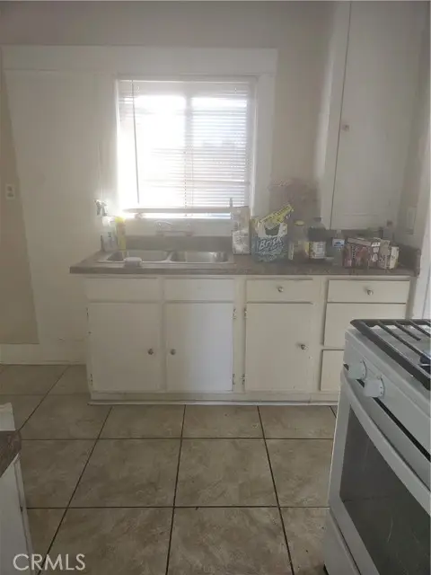 1132 56th, Los Angeles, CA 90037 - #2