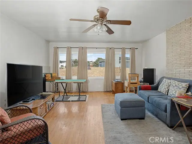 203 Sycamore Avenue, El Segundo, CA 90245 - #2