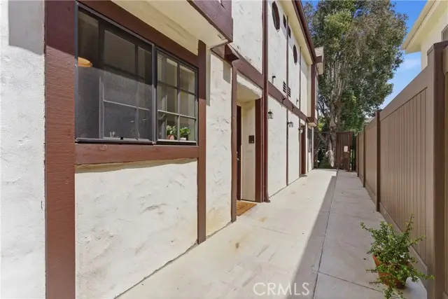 1834 11th Street  #2, Santa Monica, CA 90404 - #3