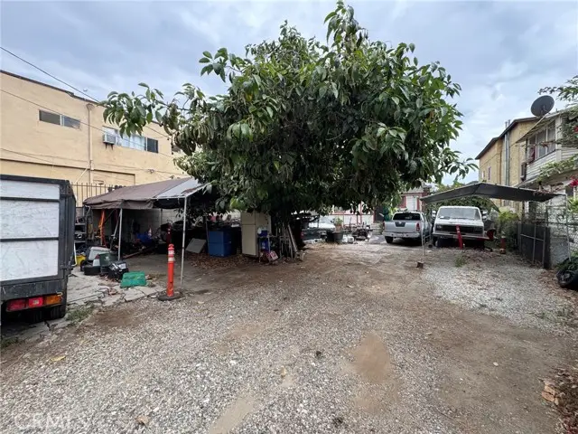 2261 15th Street, Los Angeles, CA 90006 - #3