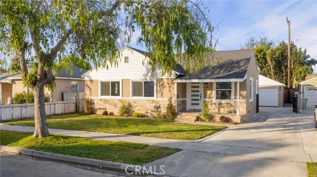 6049 Whitewood Avenue, Lakewood, CA 90712 - #1