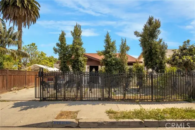 3206 27th, Los Angeles, CA 90018 - #3