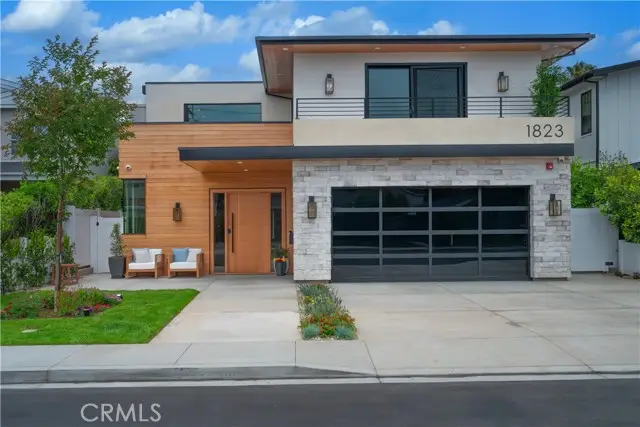 1823 8th Street, Manhattan Beach, CA 90266 - #2
