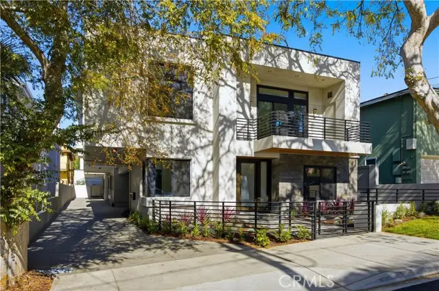 2005 Mathews Avenue  #B, Redondo Beach, CA 90278 - #2