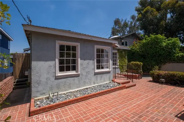2504 Palm Avenue, Manhattan Beach, CA 90266 - #2