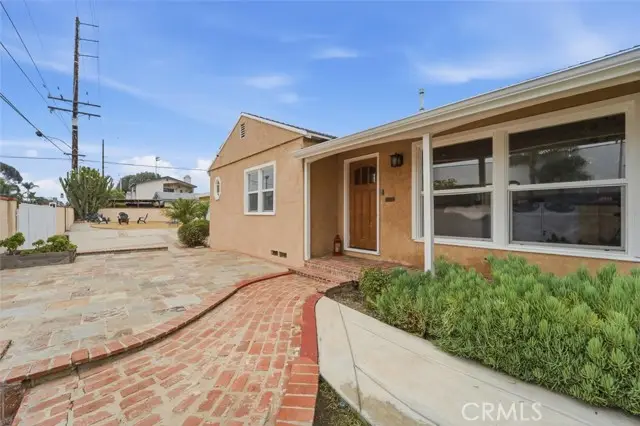 11937 La Cienega, Hawthorne, CA 90250 - #1