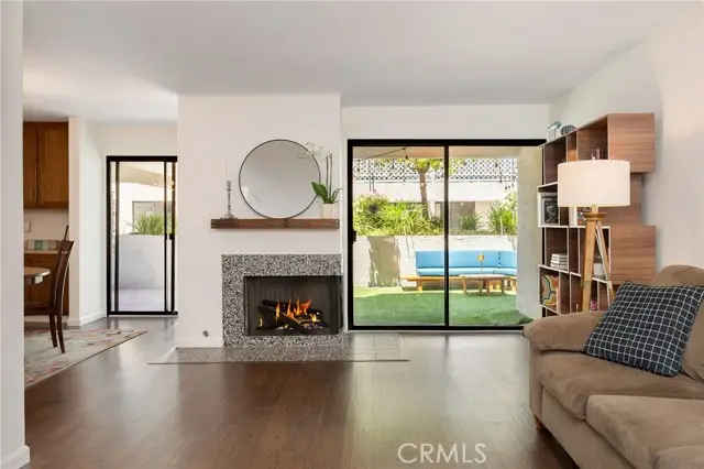 15325 Magnolia Boulevard Boulevard  #103, Sherman Oaks, CA 91403 - #3