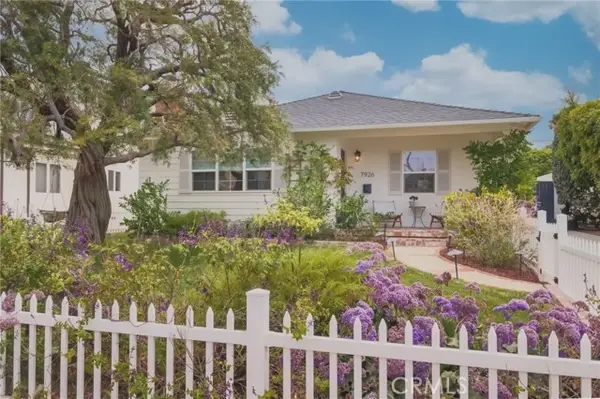 7926 Agnew, Los Angeles, CA 90045