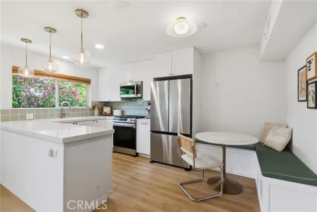 2147 Beachwood  #4, Los Angeles, CA 90068 - #3
