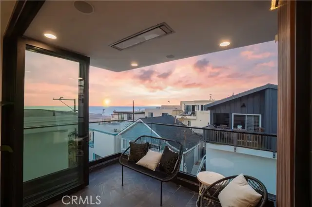 214 El Porto Street, Manhattan Beach, CA 90266 - #2