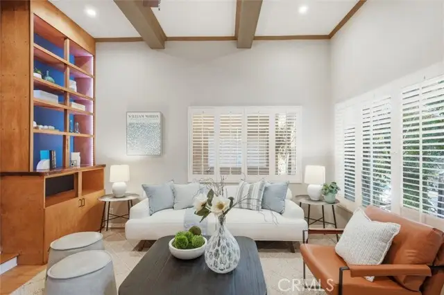 18730 Hatteras, Tarzana, CA 91356 - #2