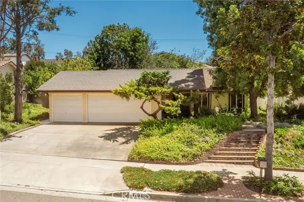 1708 Beechwood, Fullerton, CA 92835