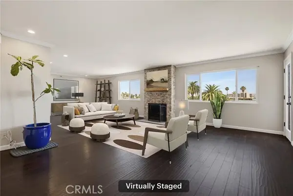 726 Elm Avenue  #403, Long Beach, CA 90813