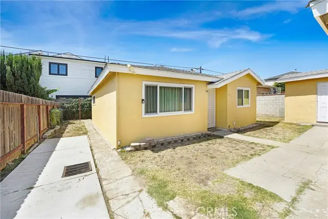 3818 111TH Place, Inglewood, CA 90303 - #2