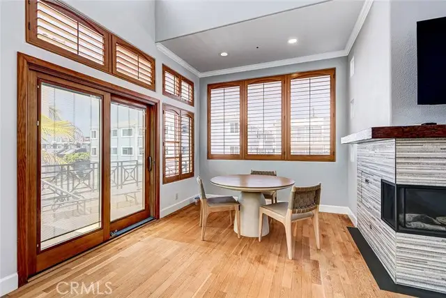 716 Manhattan Beach Boulevard, Manhattan Beach, CA 90266 - #2