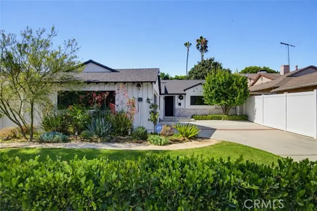 13547 Bessemer Street, Sherman Oaks, CA 91401 - #2