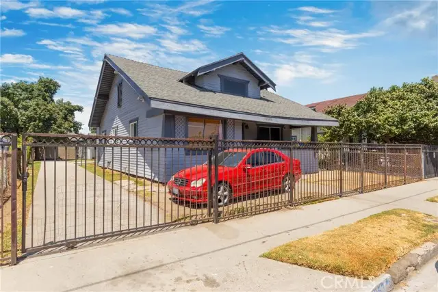 1253 46th, Los Angeles, CA 90011 - #3