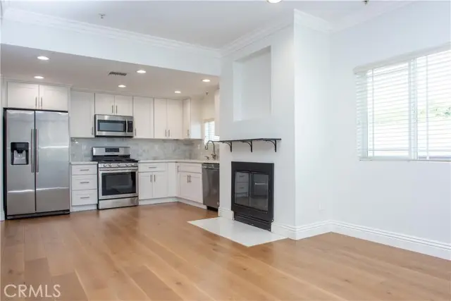 815 Harvard Boulevard  #201, Los Angeles, CA 90005 - #2