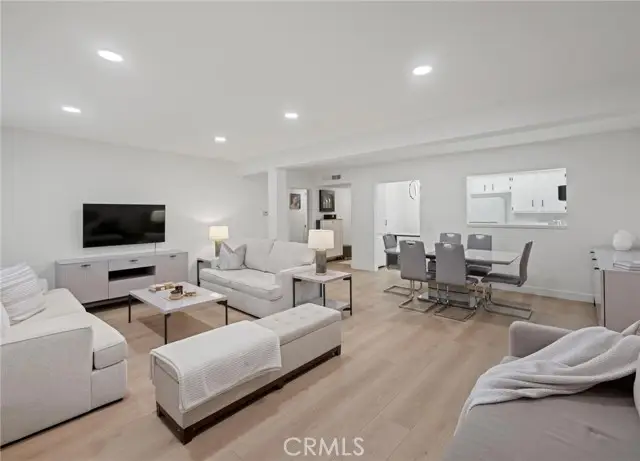 4700 Natick  #204, Sherman Oaks, CA 91403 - #1