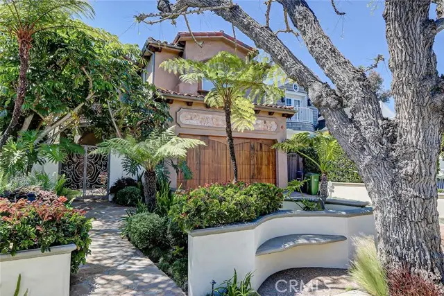 3005 Poinsettia, Manhattan Beach, CA 90266 - #3